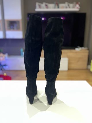 Botas altas de ante con cuña