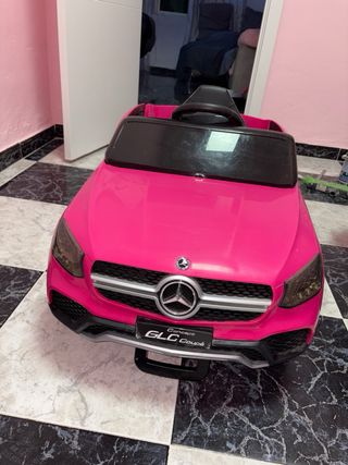 Coche eléctrico infantil rosa Mercedes