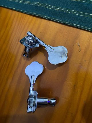 Clavijas para Bajo ( Fender )