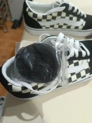 Tenis Vans Mujer Cuadros Blanco y Negro