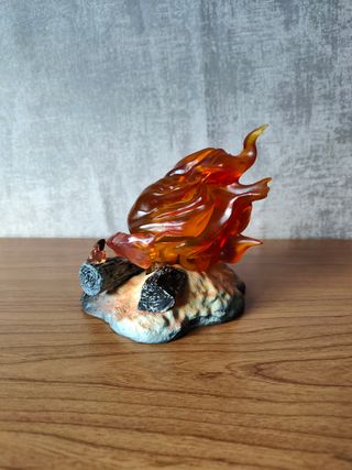 Figura Calcifer de Studio Ghibli con luz