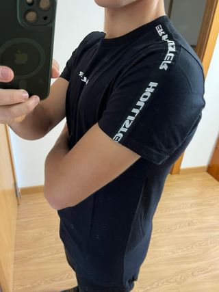 Camiseta Hollister Negra