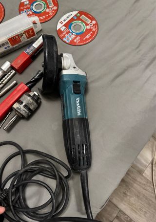 Lote Herramientas: Radial, Brocas y Discos