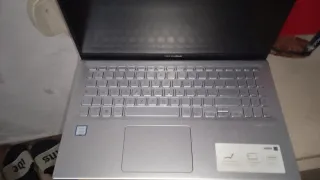 Portatile Asus VivoBook Argento