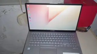 Portatile Asus VivoBook Argento