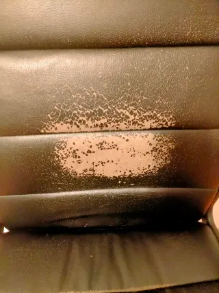 Silla de escritorio piel sintética negra