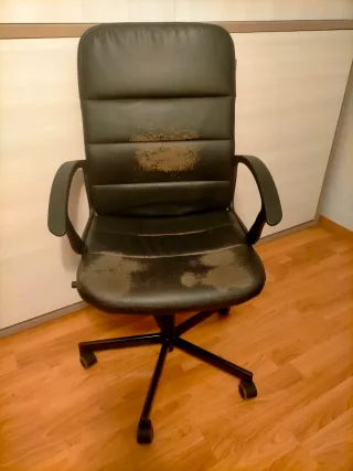 Silla de escritorio piel sintética negra