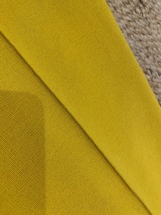 Pantalón vestir amarillo flare