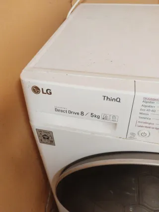 Lavadora secadora LG 8 kl y 5 kl de secadora.