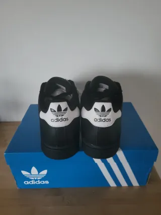Adidas Superstar