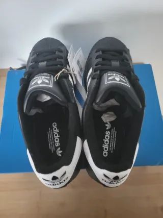 Adidas Superstar