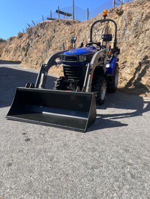 TRACTOR NUEVO 30CV MITSUBISHI + PALA por 11.900 €