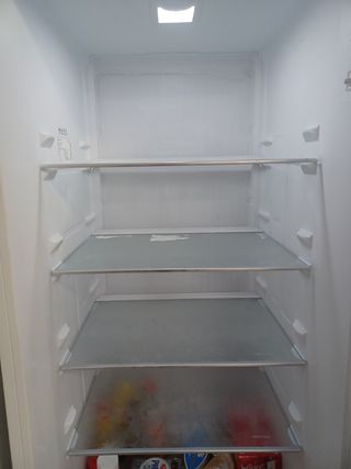 Nevera saivod practicamente nueva