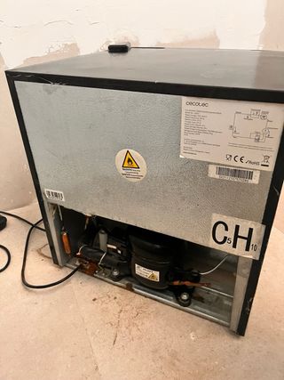 Mini Frigorífico Cecotec GrandCooler Negro