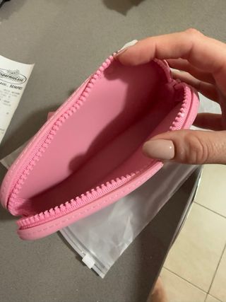 Pochette Glo rosa in gomma