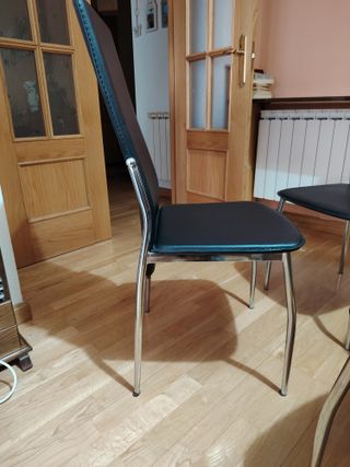 4 Sillas Comedor/Oficina Negras