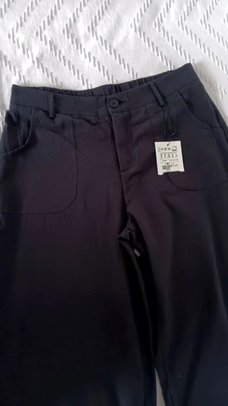 Pantalón fluido straight.