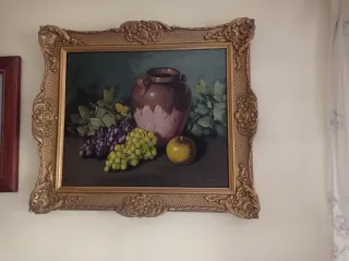 Seis cuadros antiguos con diversos motivos.