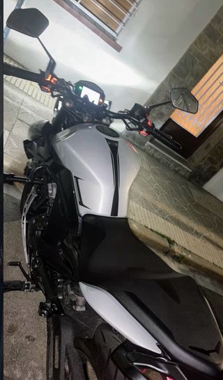 Zontes Z2 125 LCD con extras y garantía