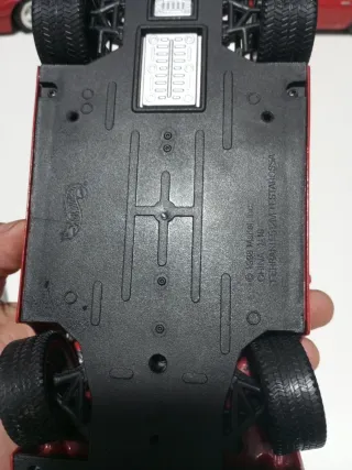 Ferrari F512M Testarossa 1/18 Hot Wheels