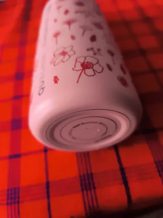 Botella chula rosa 0.6L flores