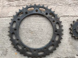 Corona y piñón Honda XL600LM