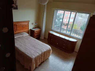 Piso C/ Viena (super céntrico)