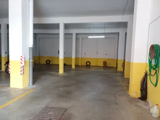 Piso C/ Viena (super céntrico)