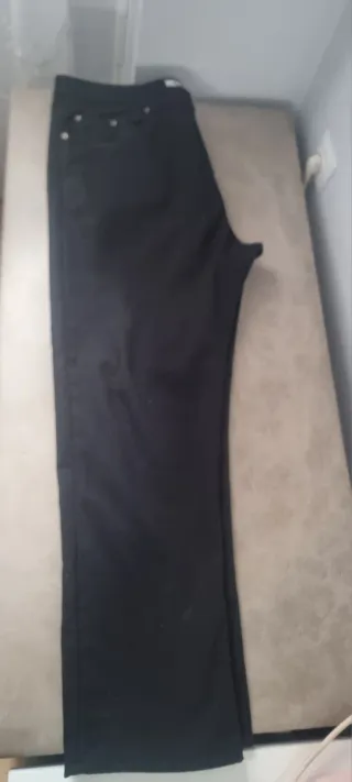 Pantalón vaquero negro hombre