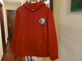 Sudadera polar roja con logo