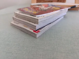 Lote de 4 mangas Naruto, Samurai8, Bleach, Pokemon