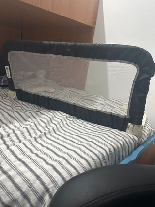 Baranda de seguridad para cama infantil