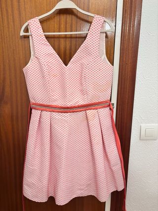 vestido rosa palo con cinturón