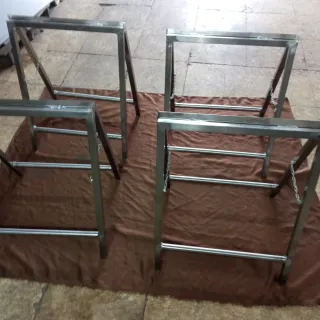 Banquillos/burrettes acero Inox.