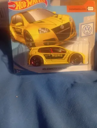 Coche Hot Wheels VW Golf Amarillo