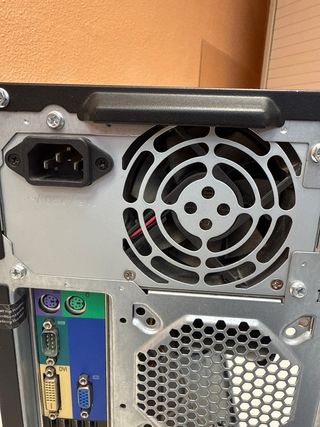 Acer Veriton M480g PC Escritorio Pentium E6500