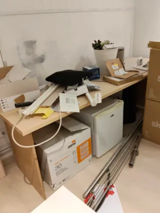 Escritorio juvenil + estantería + mesa rectangular