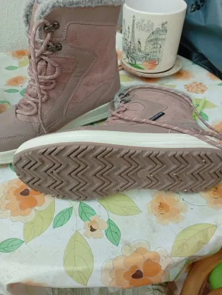 Botas rosas de invierno con forro