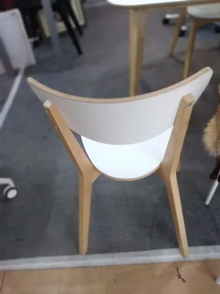 Mesa y 4 Sillas Comedor Madera