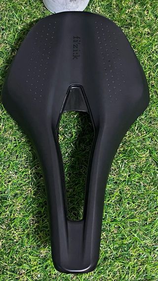 Sillín Fizik Negro (150mm)