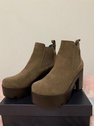 Botines Claudia Tacon Plataforma Verde Militar