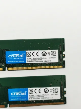 2x8GB Crucial DDR4 RAM