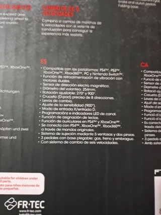 Volante con pedali e leva cambio