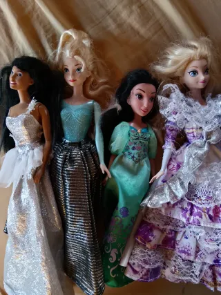 Muñecas Barbie Princesas Elsa Bela y Bestia