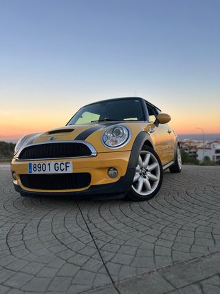MINI Cooper S navegacion cuero
