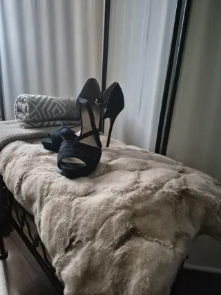 Tacones Zara negros