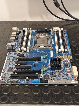 Placa Base HP Z440 710324-002 + Intel Xeon E5 2673