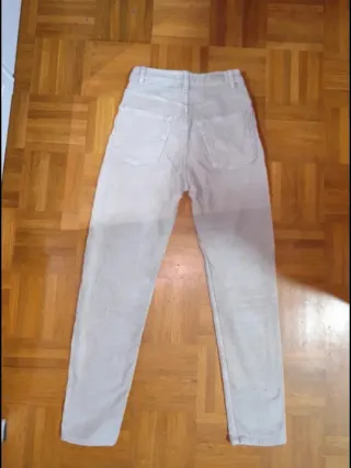 Pantalón pana beige Pull&Bear T.36