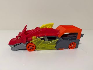 HotWheels Dragon Blaster y Shark Chomp