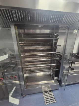 Asador de pollos profesional